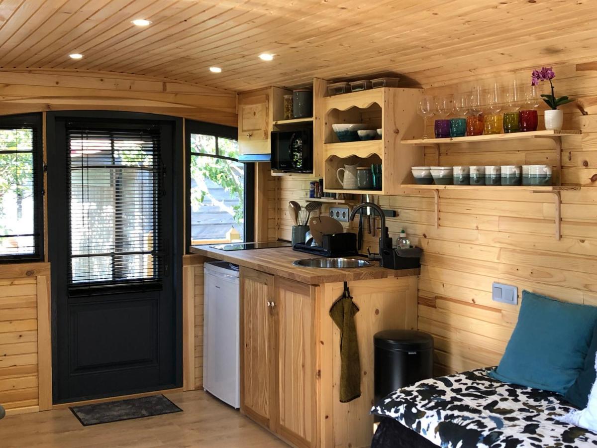 Roulotte Gites O Bien-Etre Massage Spa Sejour Bien-Etre En Hebergement Insolite Roulotte Karantez Ou En Gites Melon Ou Yock A 800 M Des Plages Maison D'Hote Drogou Porspoder Exterior foto