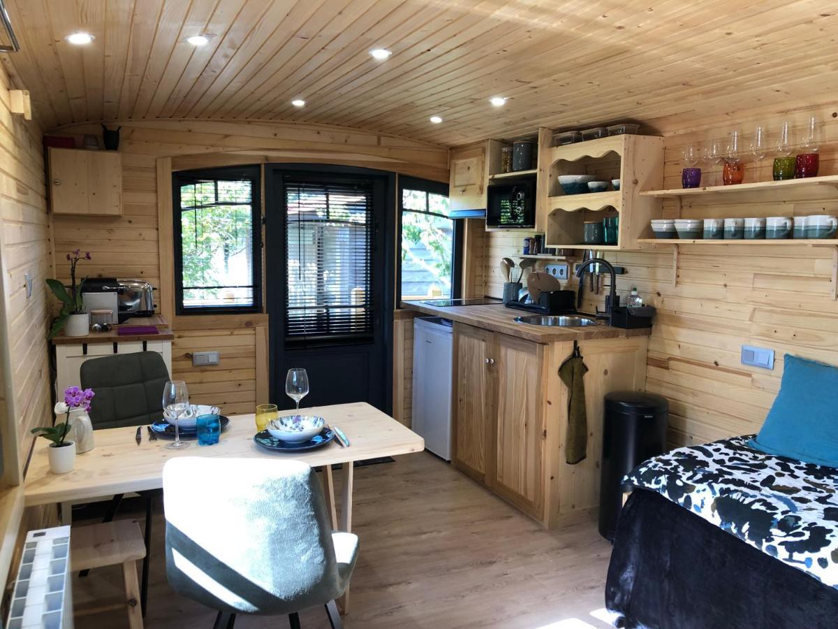 Roulotte Gites O Bien-Etre Massage Spa Sejour Bien-Etre En Hebergement Insolite Roulotte Karantez Ou En Gites Melon Ou Yock A 800 M Des Plages Maison D'Hote Drogou Porspoder Exterior foto