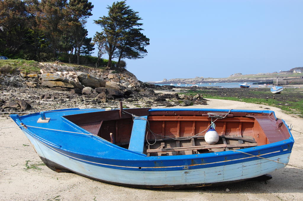 Roulotte Gites O Bien-Etre Massage Spa Sejour Bien-Etre En Hebergement Insolite Roulotte Karantez Ou En Gites Melon Ou Yock A 800 M Des Plages Maison D'Hote Drogou Porspoder Exterior foto